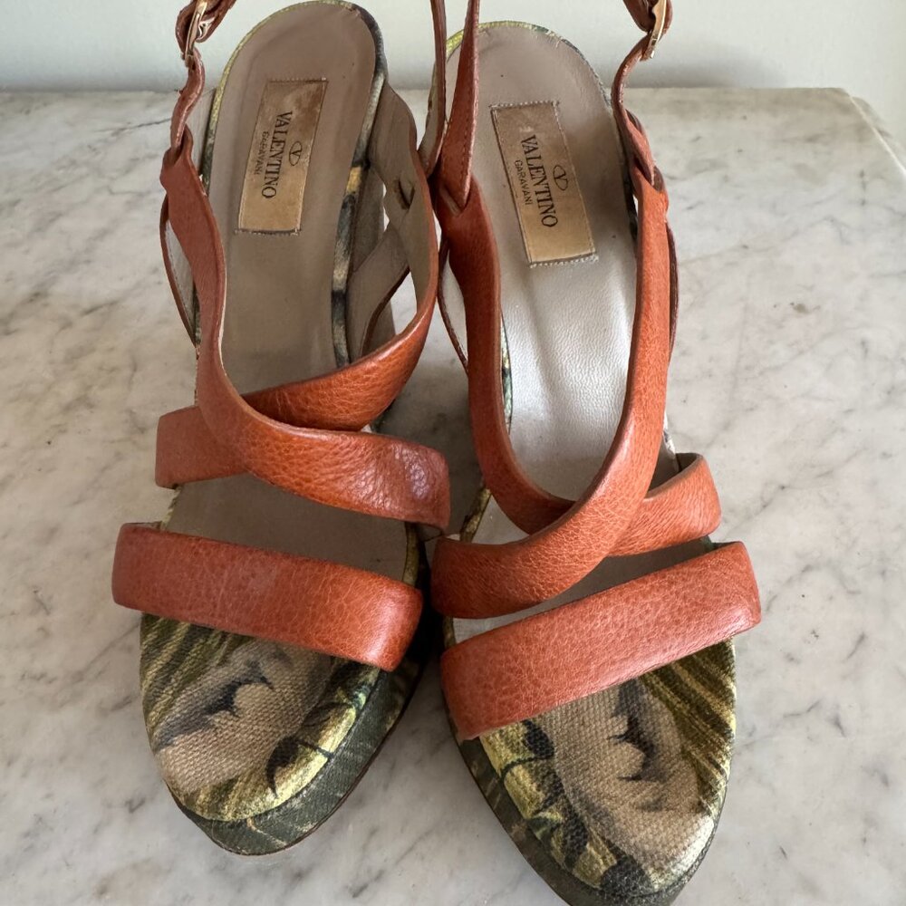 Vintage Valentino Wedge Sandals - Picture 4 of 8